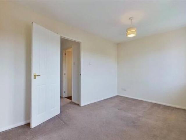 Cottage for rent in Baillieston, Scotland