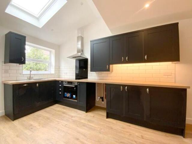 Cottage for rent in Rawcliffe, York