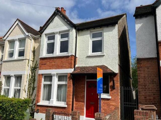 House for rent in Surrey