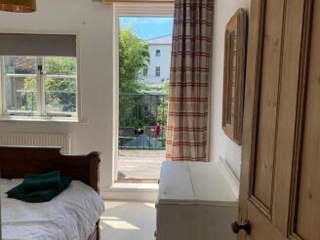 Cottage for rent in The Soke, Hampshire