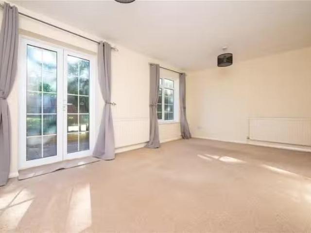 House for rent in Five Acres, Hertfordshire
