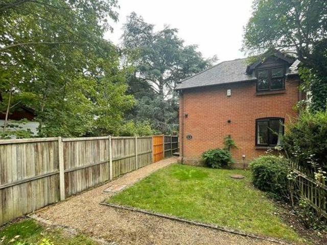 House for rent in Woking, Surrey