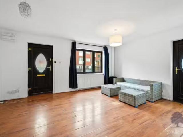 House for rent in London Borough of Merton, Mitcham