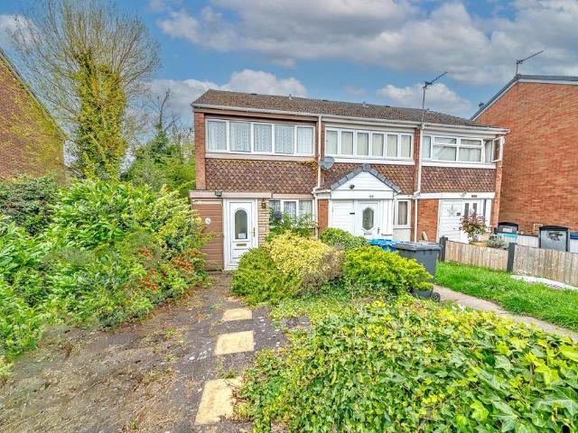 House for sale in Landywood, Great Chatwell