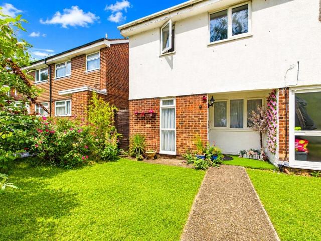 House for sale in Holybrook, West Berkshire