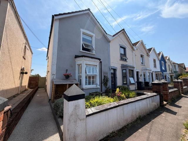 House for sale in Easton-in-gordano, North Somerset