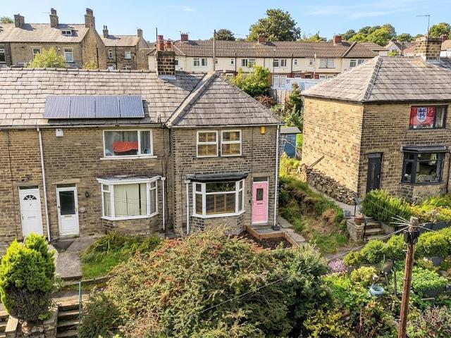 House for sale in Ovenden, Halifax
