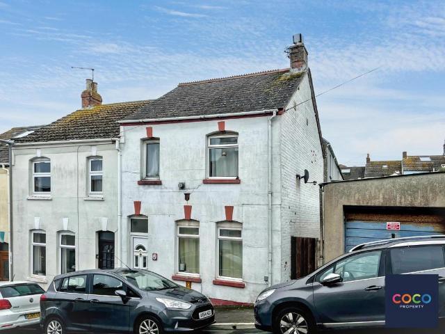 House for sale in Fortuneswell, East Dorset