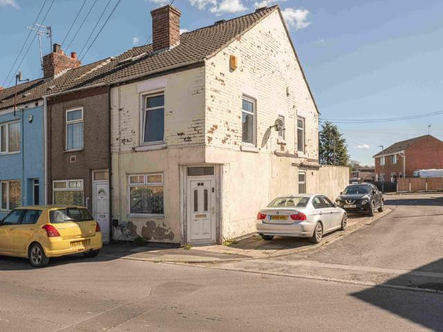 House for sale in South Kirkby, South Kirkby