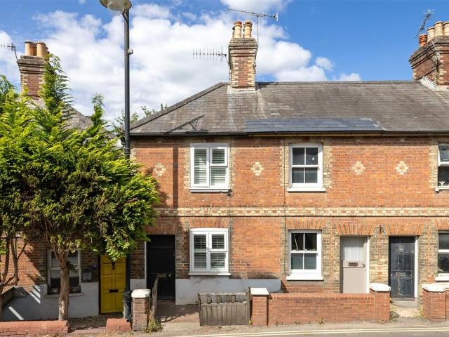 House for sale in Fole, Surrey