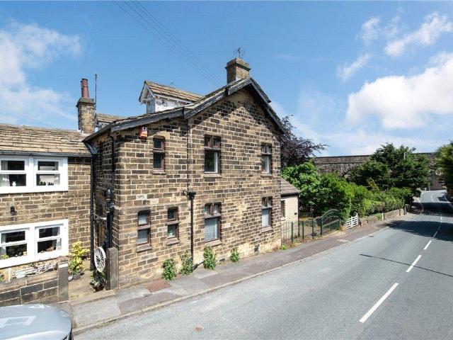 House for sale in Cullingworth, West Yorkshire
