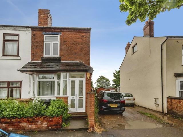 House for sale in Darlaston, West Midlands
