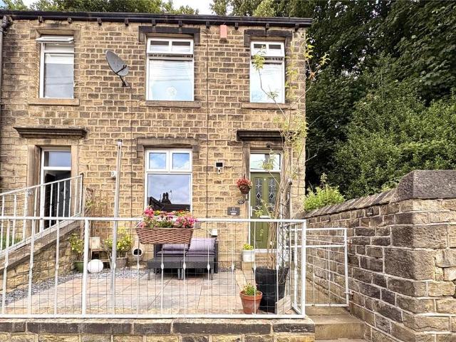House for sale in Hill Top, Slaithwaite