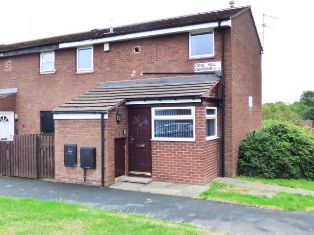 House for sale in Farsley, West Yorkshire