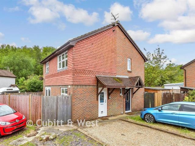 House for sale in Stonebridge, Pachesham Park