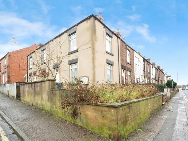 Flat for sale in Wombwell, South Yorkshire