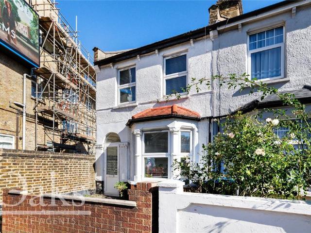 House for sale in London Borough of Croydon, Greater London