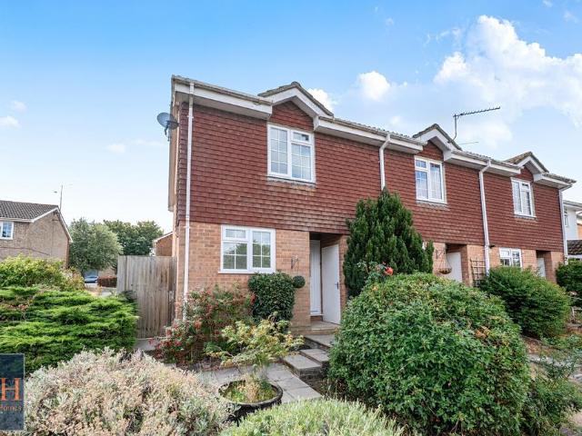 House for sale in Hart, Hampshire