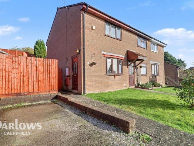 House for sale in Caledfryn, Wales