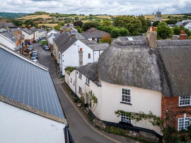 House for sale in Colcombe, Budlake