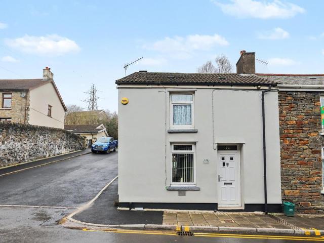 House for sale in Aberaman South, Wales