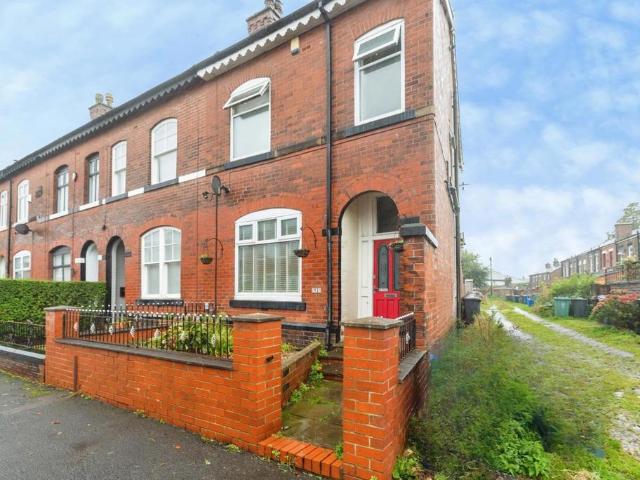 House for sale in Whitefield, Bury