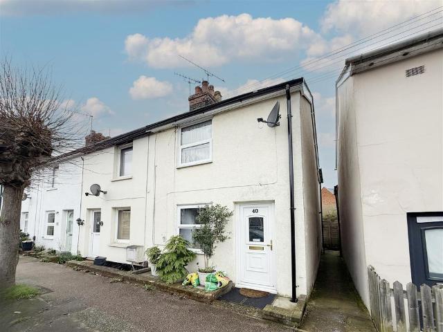 House for sale in Brook Street, Bourne Vale