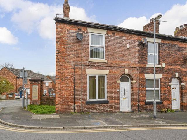 House for sale in Andertons Mill, Lancashire