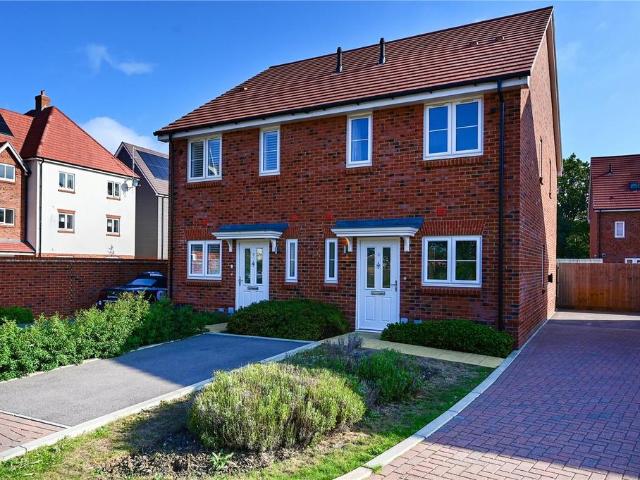 House for sale in Ash, Guildford