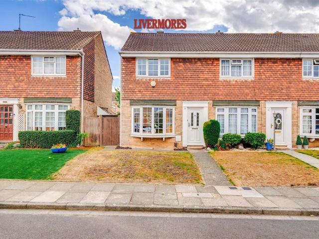 House for sale in Crayford, Greater London