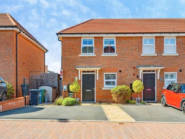 House for sale in Kettlebrook, Staffordshire