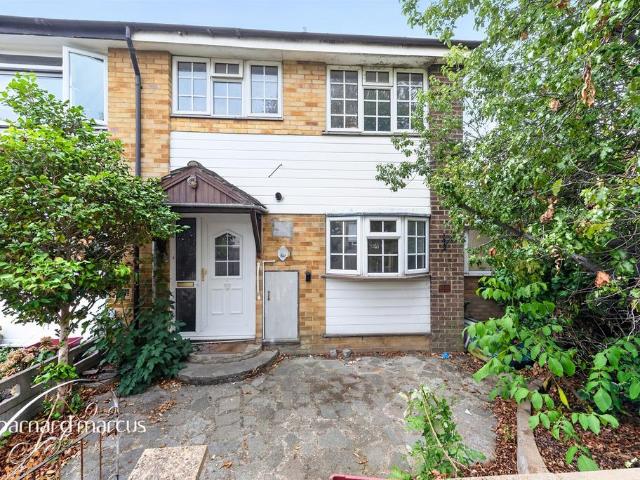 House for sale in London Borough of Hounslow, Hanworth