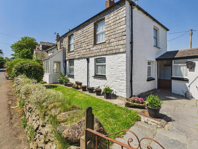 House for sale in St Martin, Cornwall