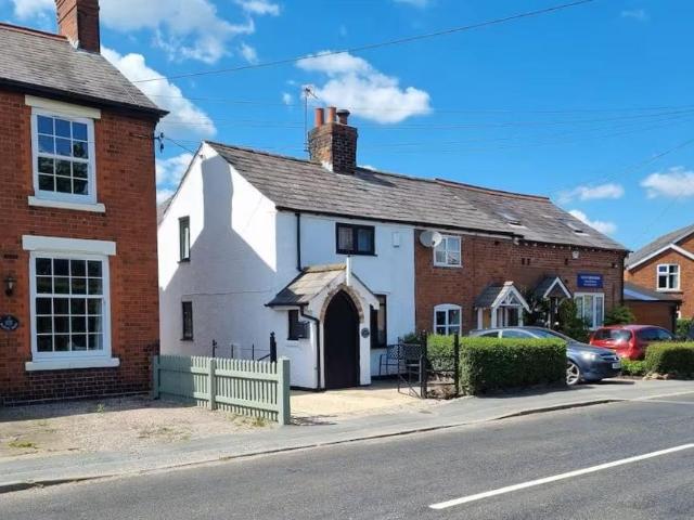 House for sale in Acton Bridge, Cheshire