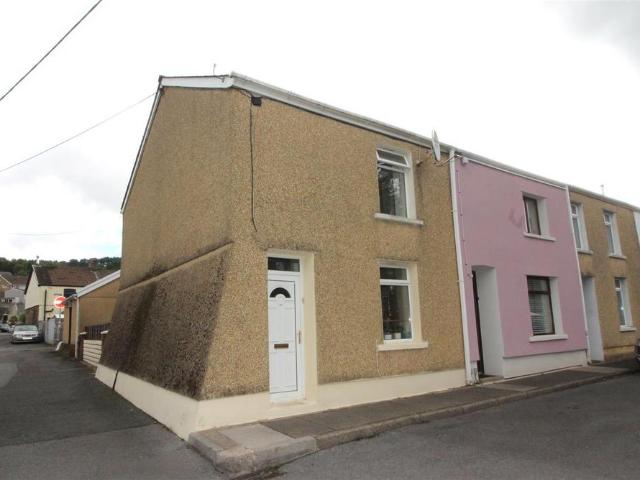 House for sale in Sirhowy, Wales