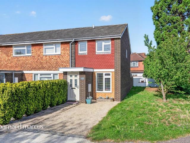 House for sale in Motspur Park, Greater London