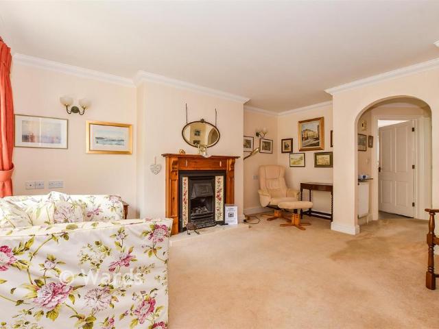 House for sale in Saltwood, Folkestone and Hythe