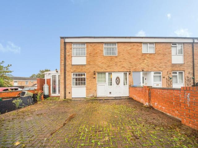 House for sale in Lordshill, Southampton