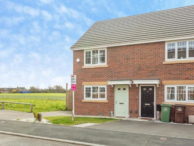 House for sale in Horbury, West Yorkshire