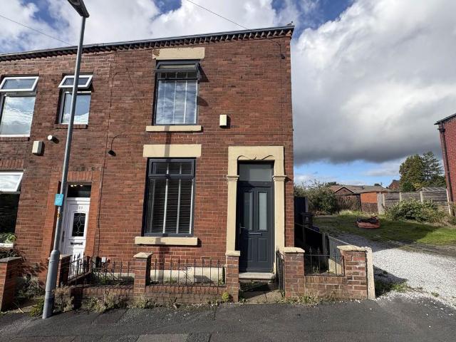 House for sale in Pendock, Greater Manchester