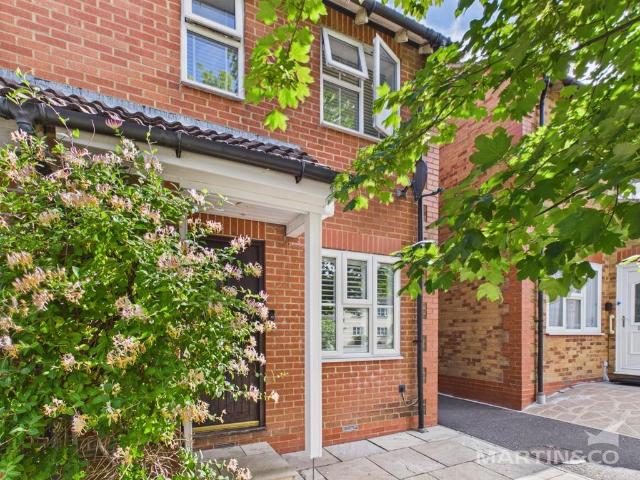 House for sale in Barnham and Eastergate, Clapham