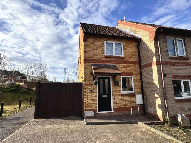 House for sale in Hulham, Budlake
