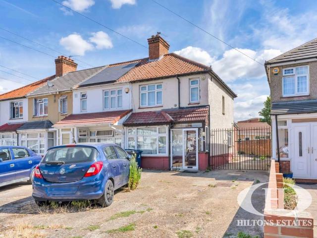 House for sale in London Borough of Ealing, Greater London