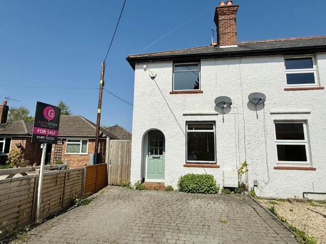 House for sale in Berrick Salome, Oxfordshire