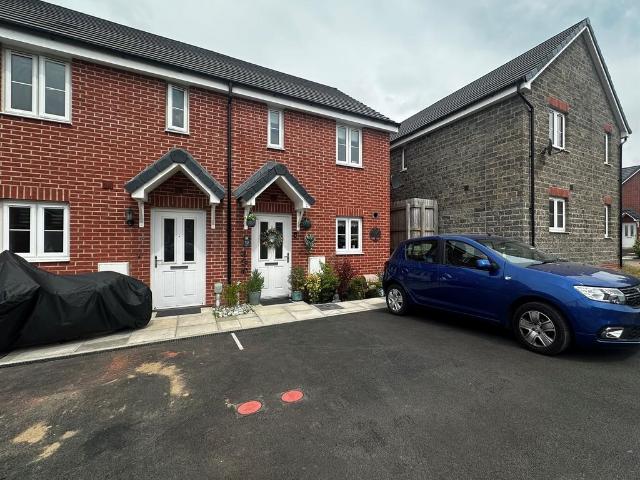 House for sale in Bryncae, Wales