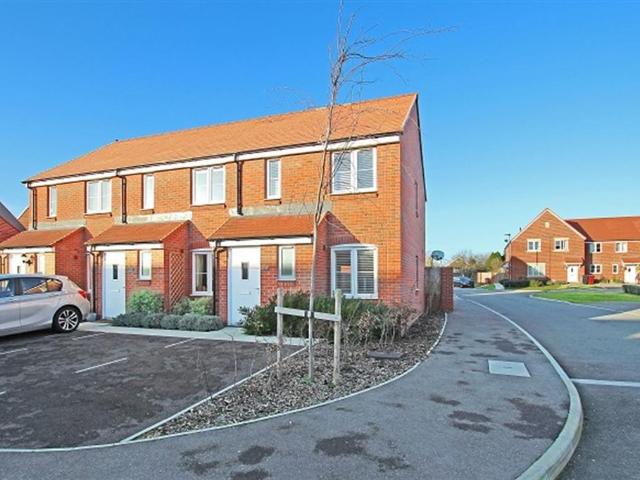 House for sale in Littlecote, West Sussex