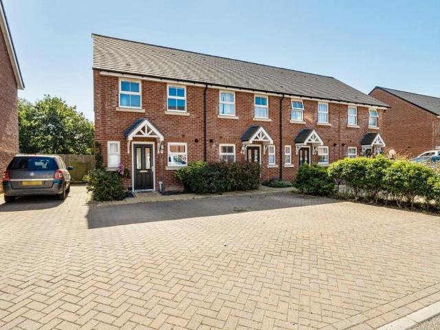 House for sale in Littlecote, West Sussex