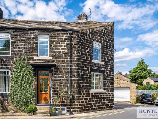 House for sale in Westfield, Guiseley