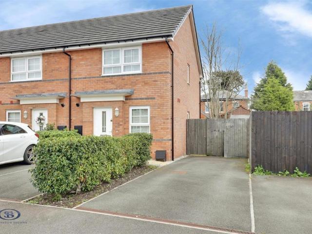 House for sale in Lloyd Mews, Alsager