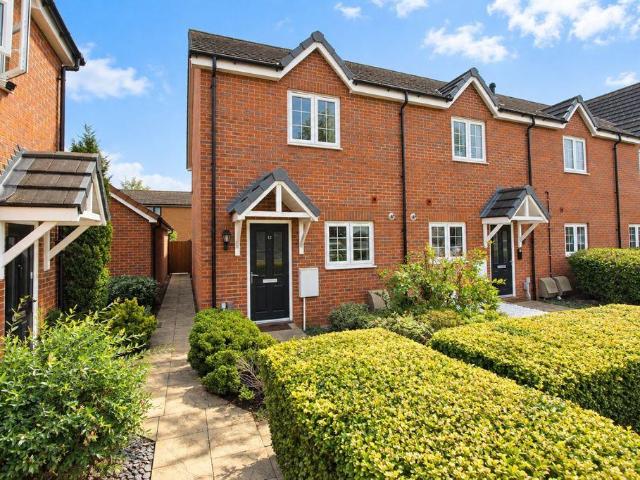 House for sale in Harrowden, Bedford